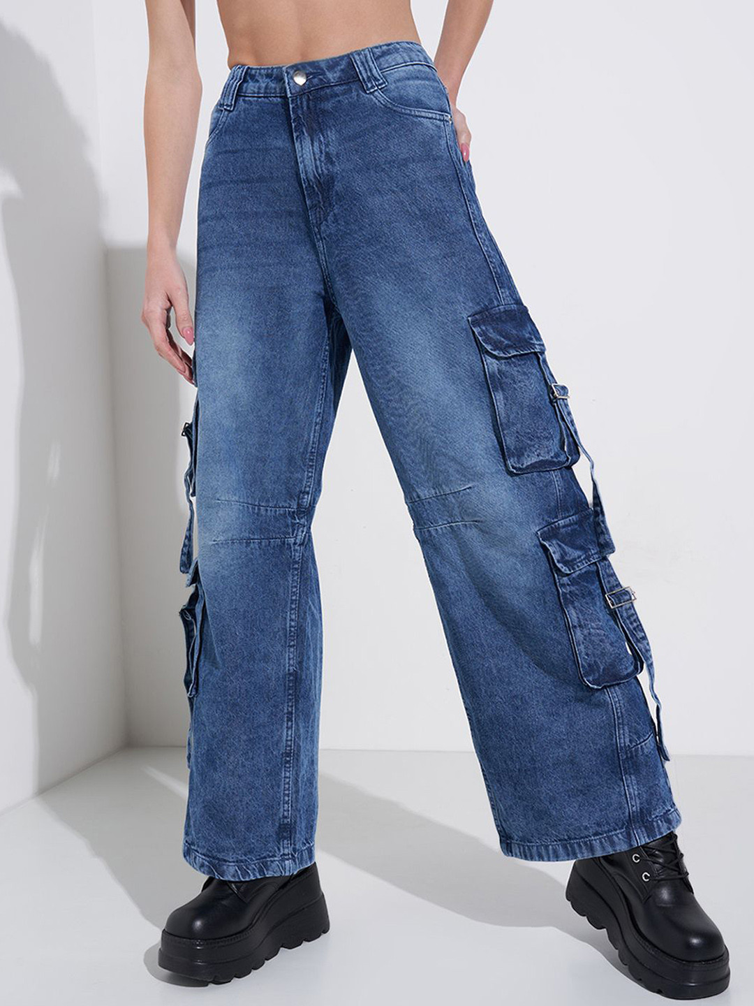 SF JEANS by Pantaloons Women Relaxed Fit High-Rise Mildly Distressed Heavy Fade Jeans