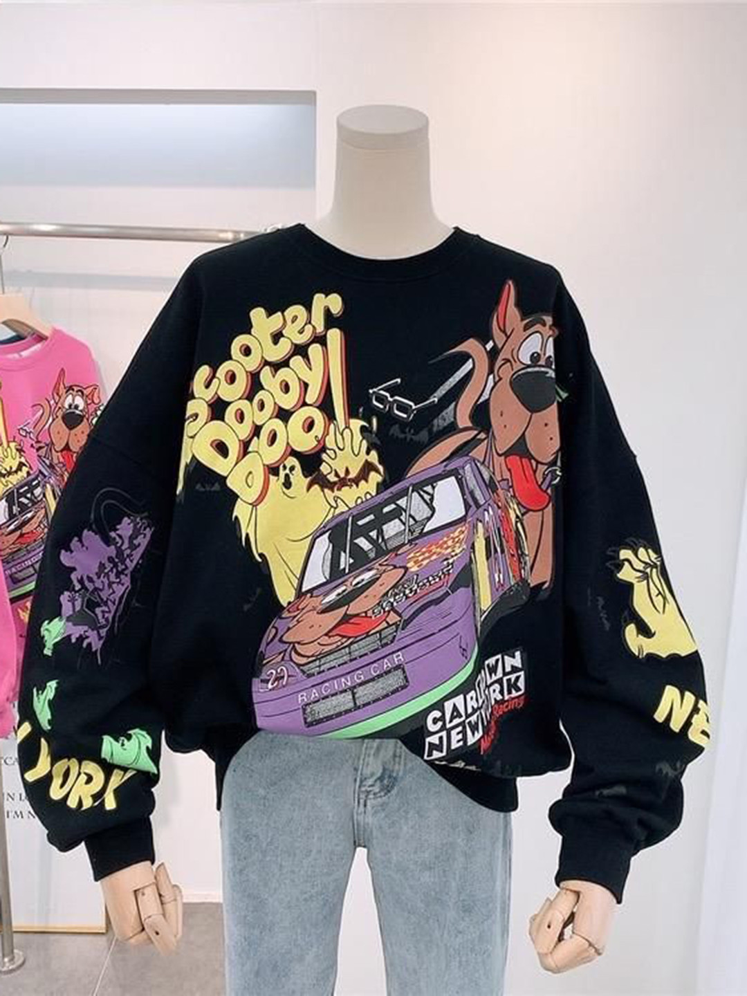 Miss Mosa By Akanksha  Women Black Quirky Cute Sweatshirt - Luxury Collection