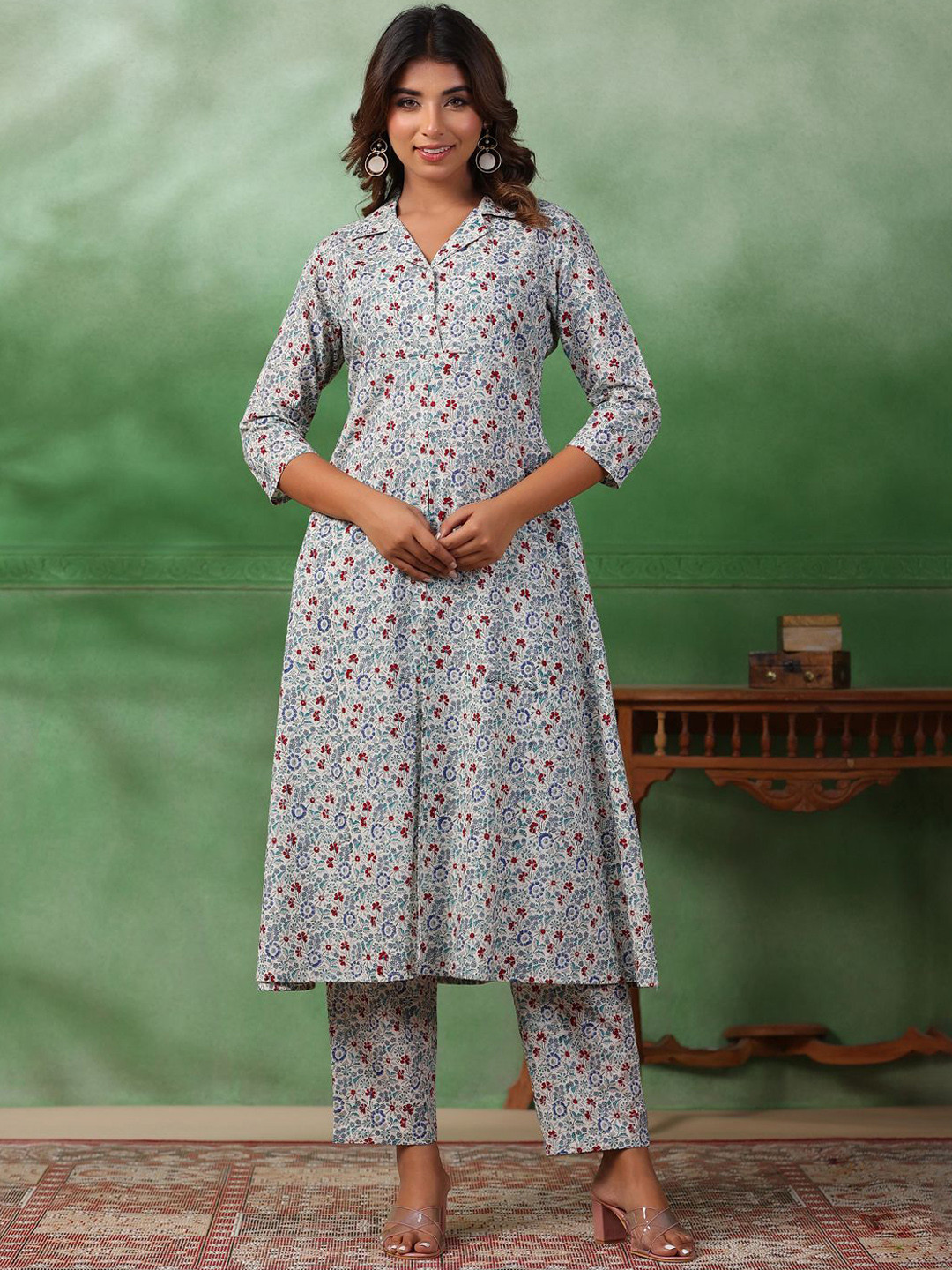 Sangria Off-White And Blue Floral Printed Shirt Collar A-Line Pure Cotton Kurta Set