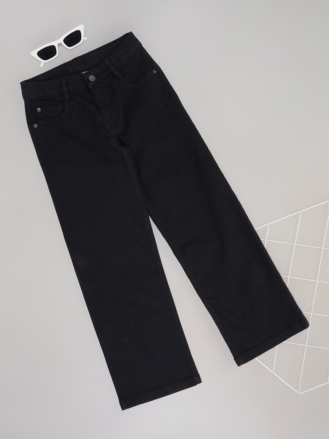 Pantaloons Junior Girls Flared Slash Knee Jeans