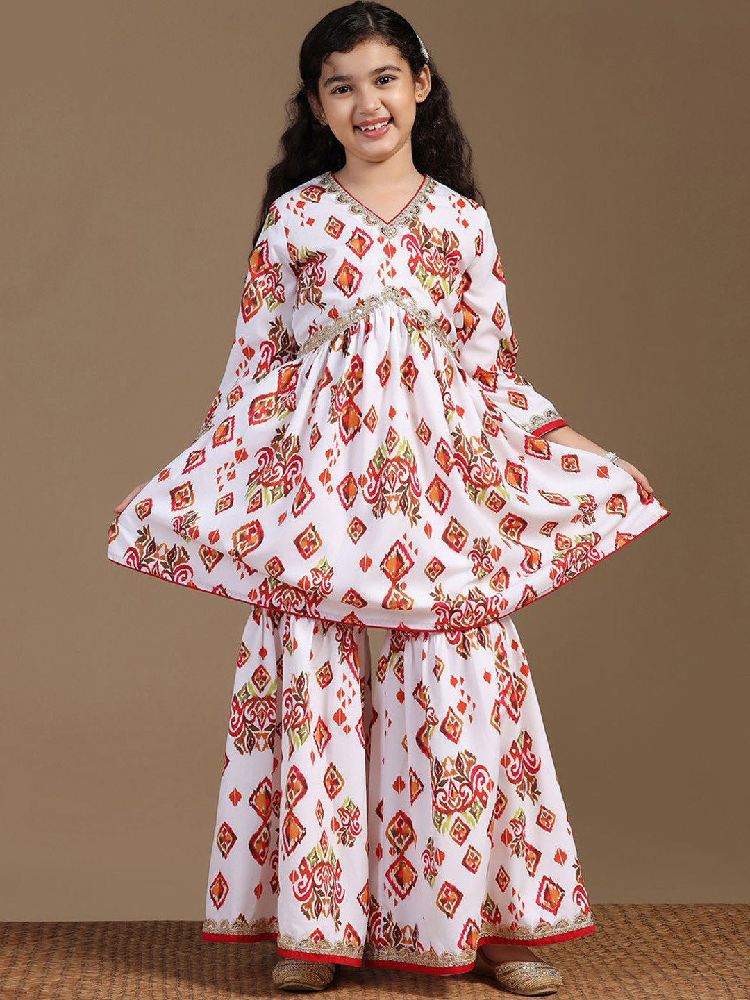 Sangria Girls White Ethnic Motifs Printed Empire V-Neck Anarkali Kurta With Sharara