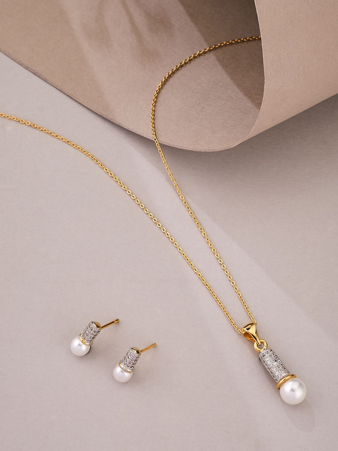 ATIBELLE Gold-Plated Cubic Zirconia & Beads Studded Jewellery Set