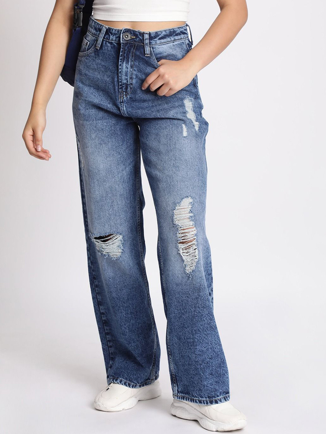The Roadster Lifestyle Co Knee Slash Relax Fit Distressed Jeans