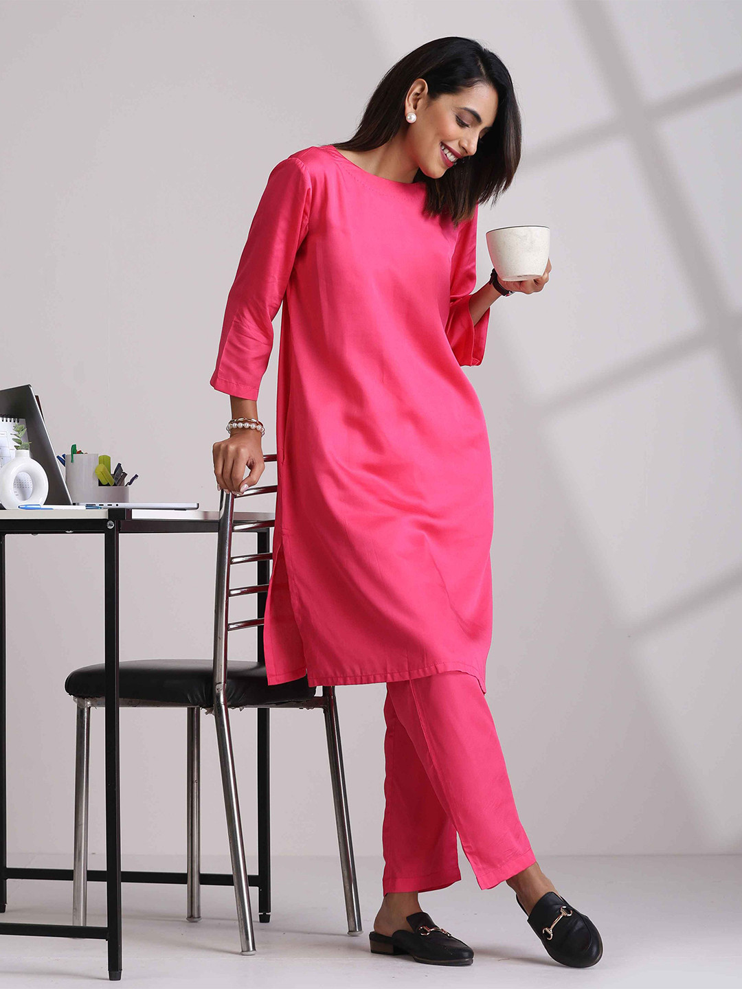 trueBrowns Pink Modal Round Neck Kurta Co-ord Set