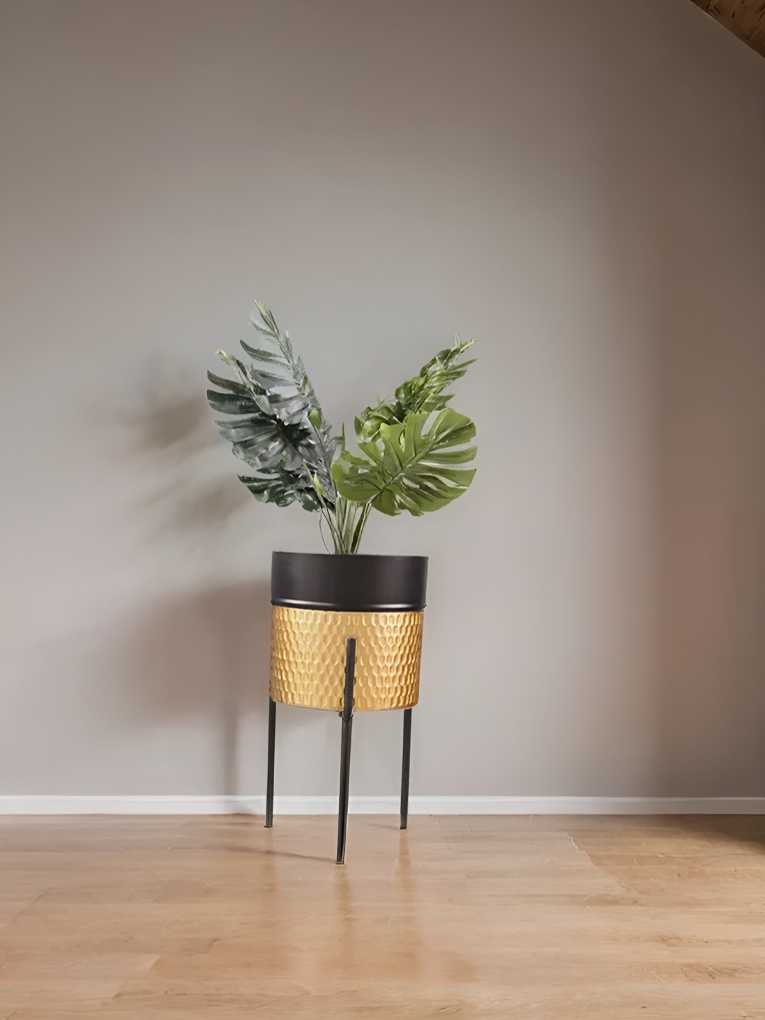 Royaloak Black And Gold-Toned Table Planter With Stand