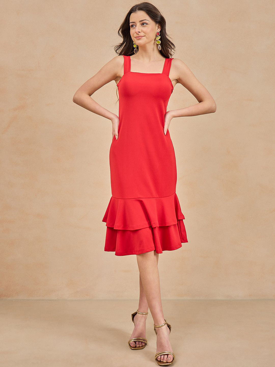 COLOR CAPITAL Women Solid Midi Dress