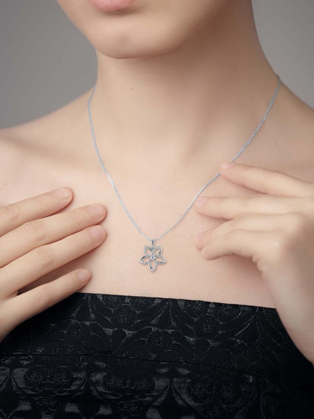 Emori Floral Flourish 18KT Gold Lab Diamond Pendant