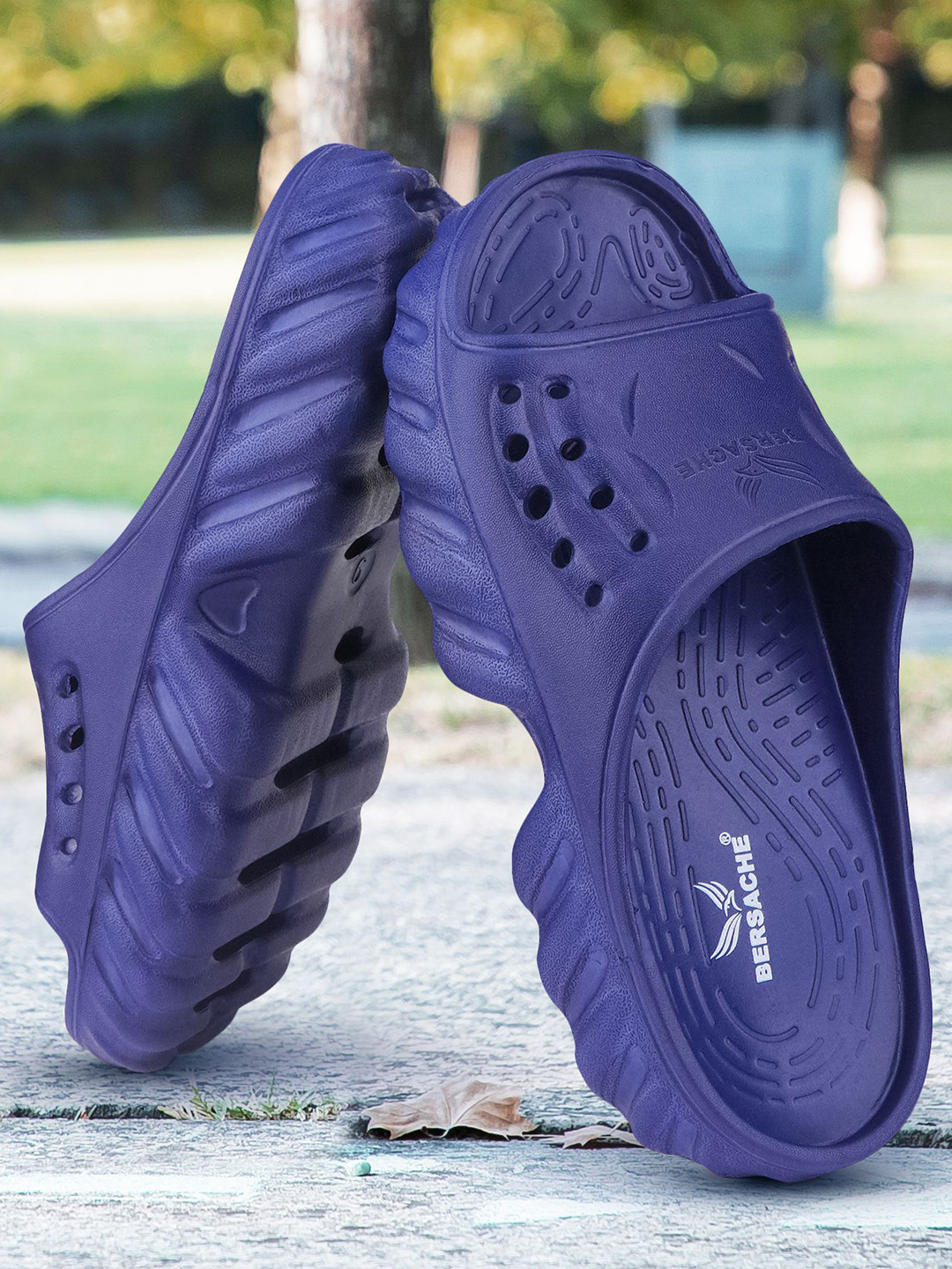 BERSACHE Men Self Design Extra Soft Classic With Ultra Soft & Flexibility Sliders