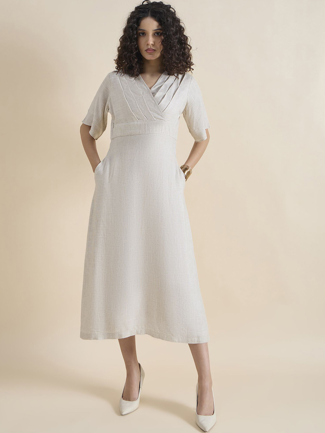 PowerSutra Women V-Neck Short Sleeve Pleated Linen Blend Midi Dress