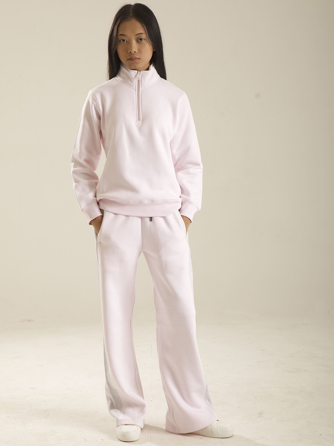 ONEWAY High Neck Sweatshirt & Trouser