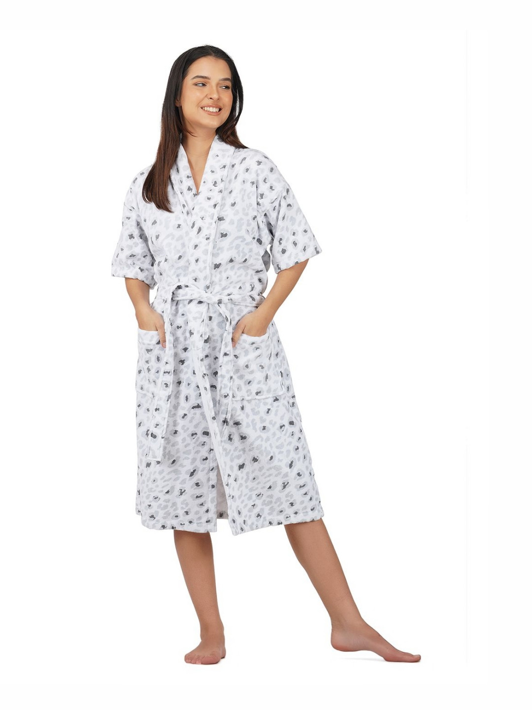 Myntra Elegant Homes Leopard, 500 GSM Grey Animal Print Cotton Drawstring Midi Bath Robe-L