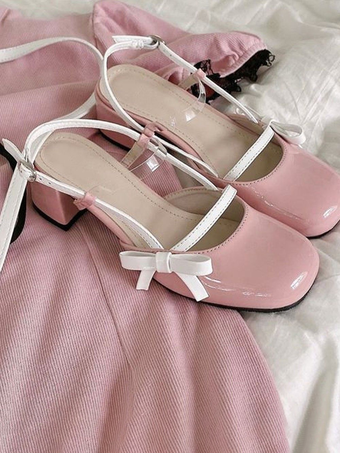 Street Style Store Square Toe Bows Detailed Block Heel Mary Janes - Heels for Women 32642643 | Myntra