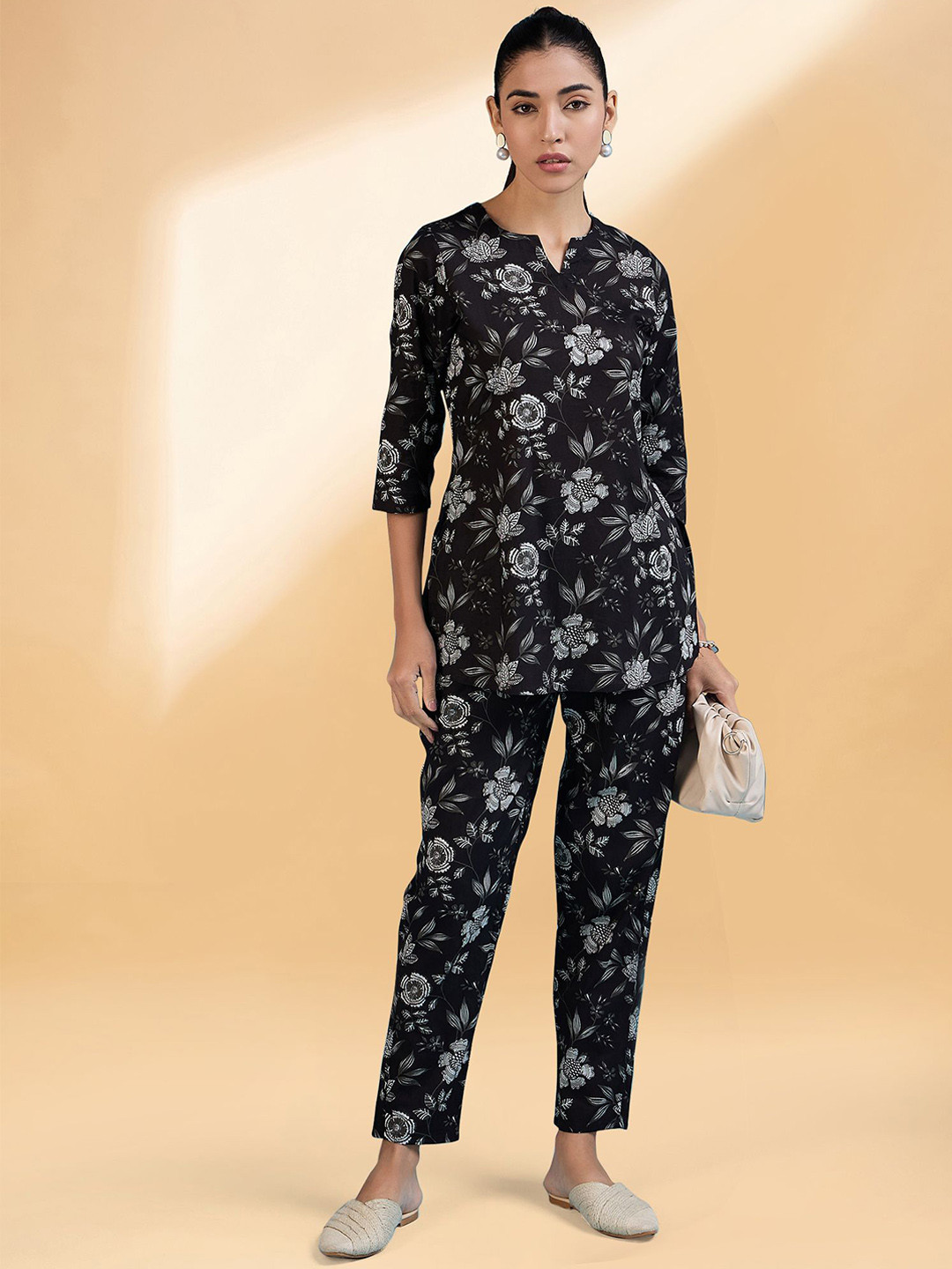 all about you Black & White Floral Printed Notch Neck Pure Cotton Tunic With Trousers
