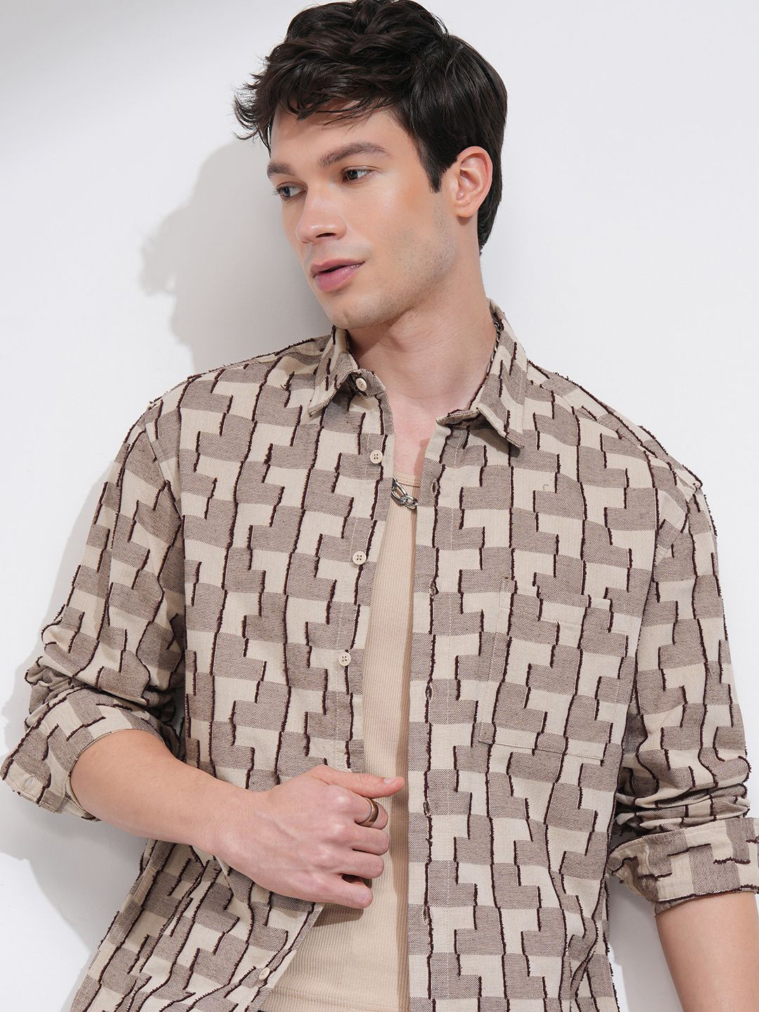 HIGHLANDER Men Dobby Structu Cut Jacquard Casual Relaxed Shirt