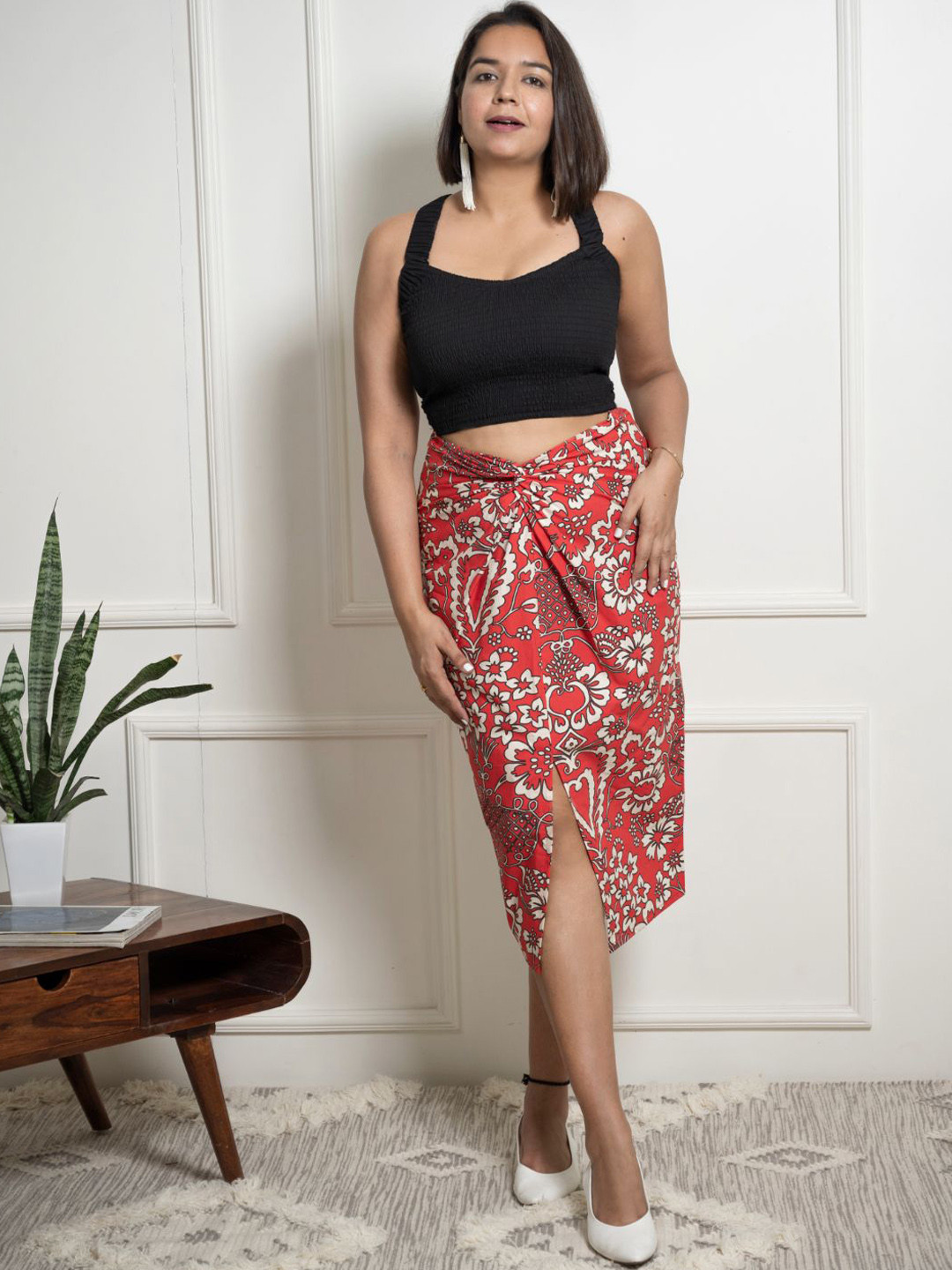 Label Tanvee Women Printed Front Knot Front Slit Midi Skirt