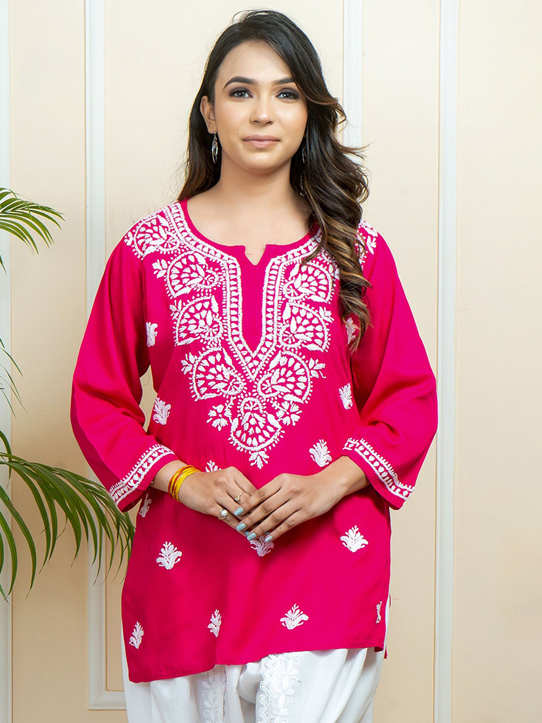ADR CHIKAN Pink & White Ethnic Motifs Embroidered Chikankari Handloom Kurti
