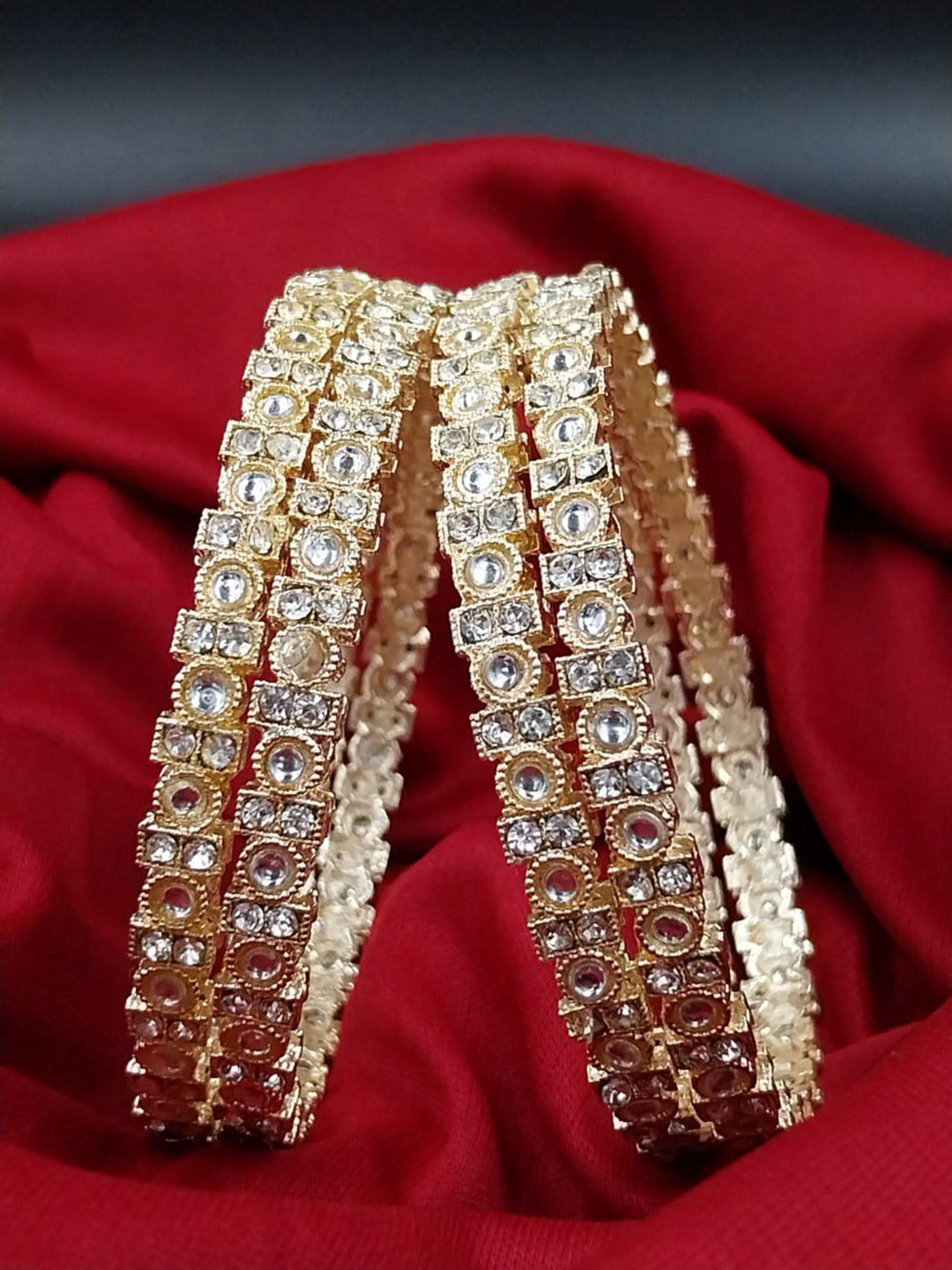 Anouk Set Of 4 Gold-Plated Kundan-Studded Wedding Chuda Bangles