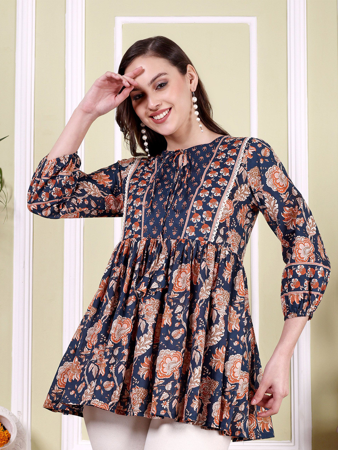 TARANJAL Women Floral Printed Keyhole Neck Cotton Empire Top