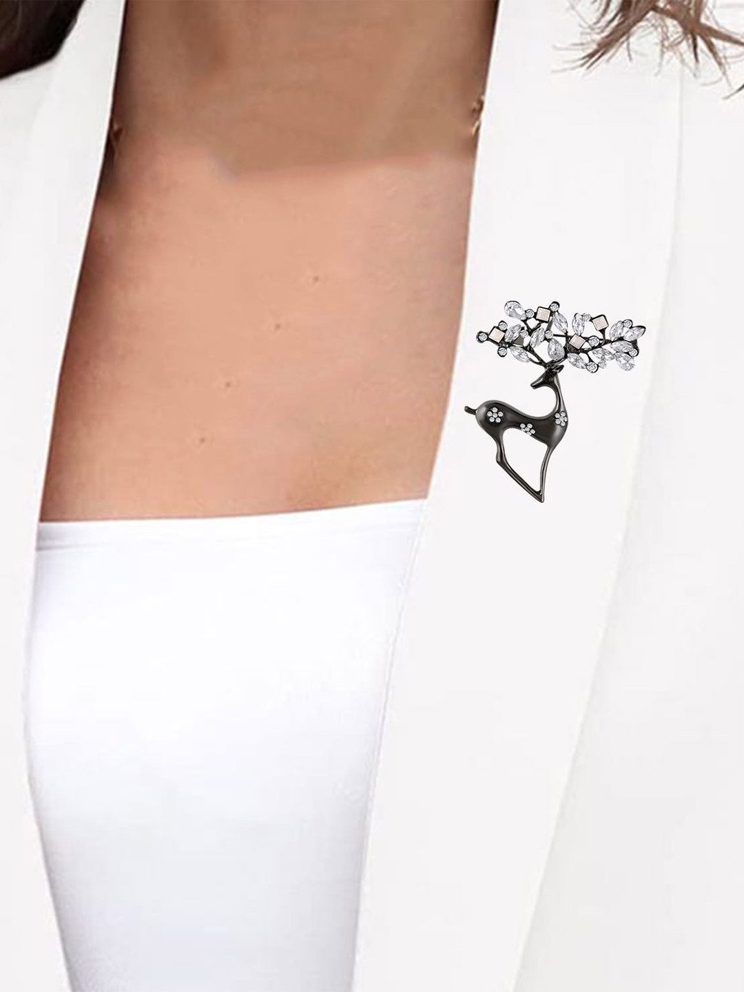 Mahi Cute Deer-Shaped Saree Pin  Wedding Brooch