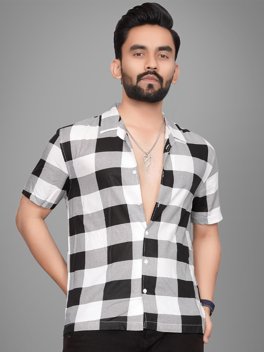 Metronaut Men Cuban Collar Buffalo Checked Casual Shirt