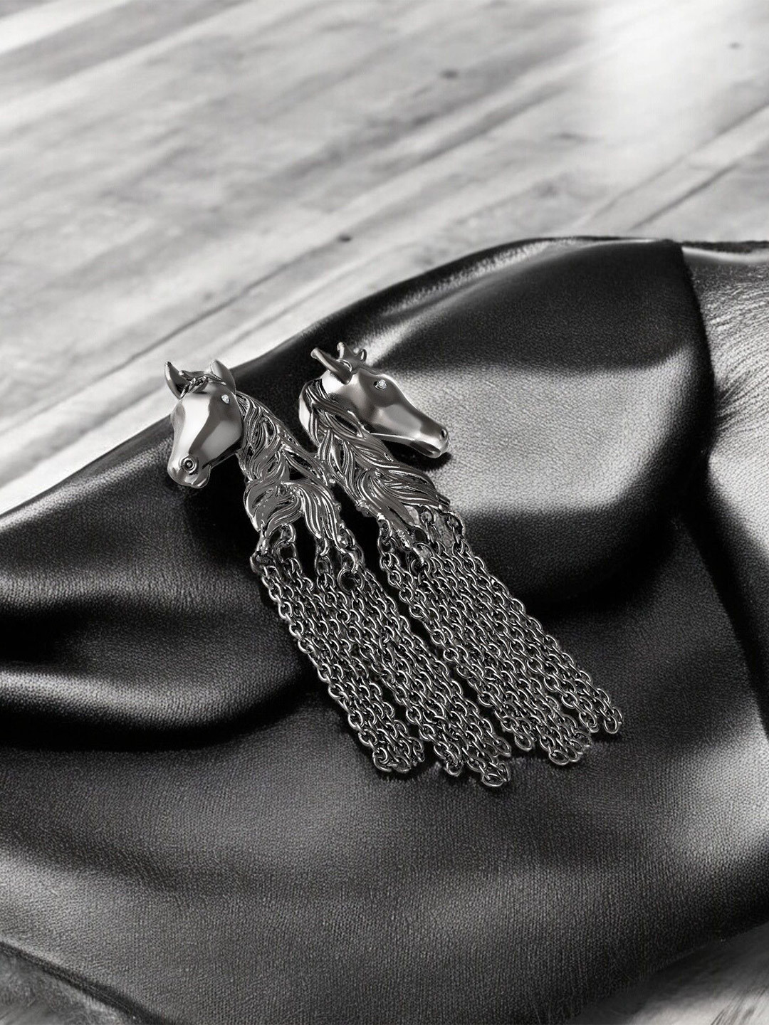 Mahi Dual Horse-Shaped Tassel Chain Shervani Brooch