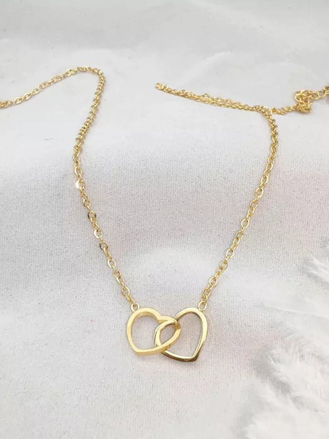BEYTER Stainless Steel Interlocked Heart Design Minimal Necklace