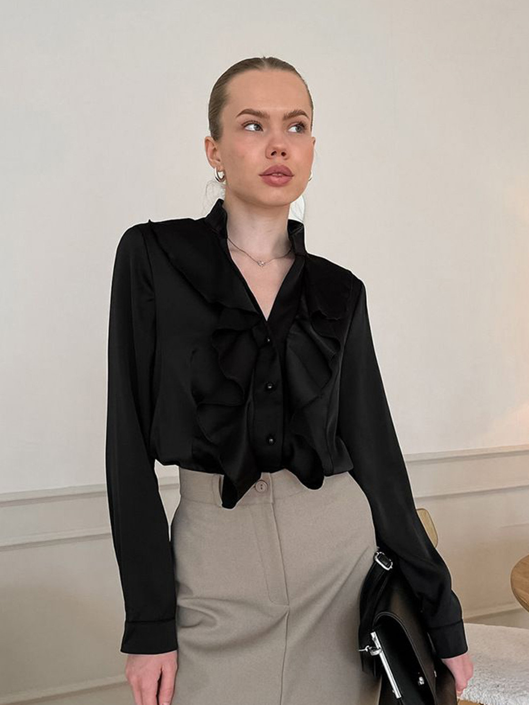 MIAKEE Mandarin Collar Rufflina Top