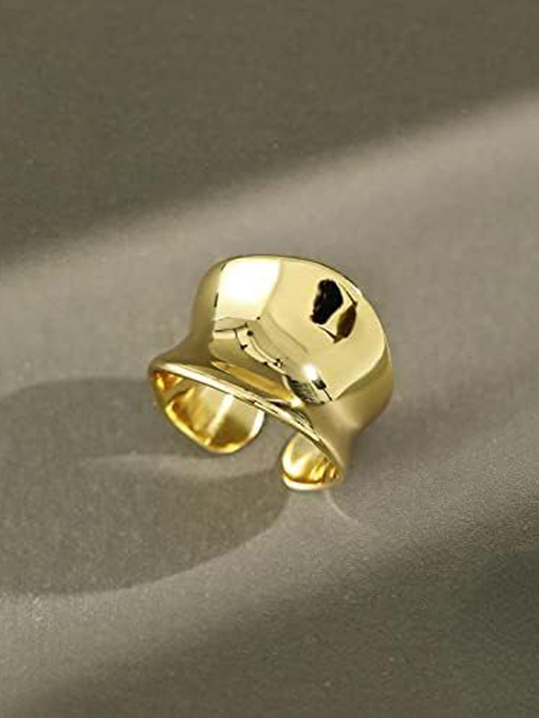 Aviksha Creations Gold Plated Ring 18K