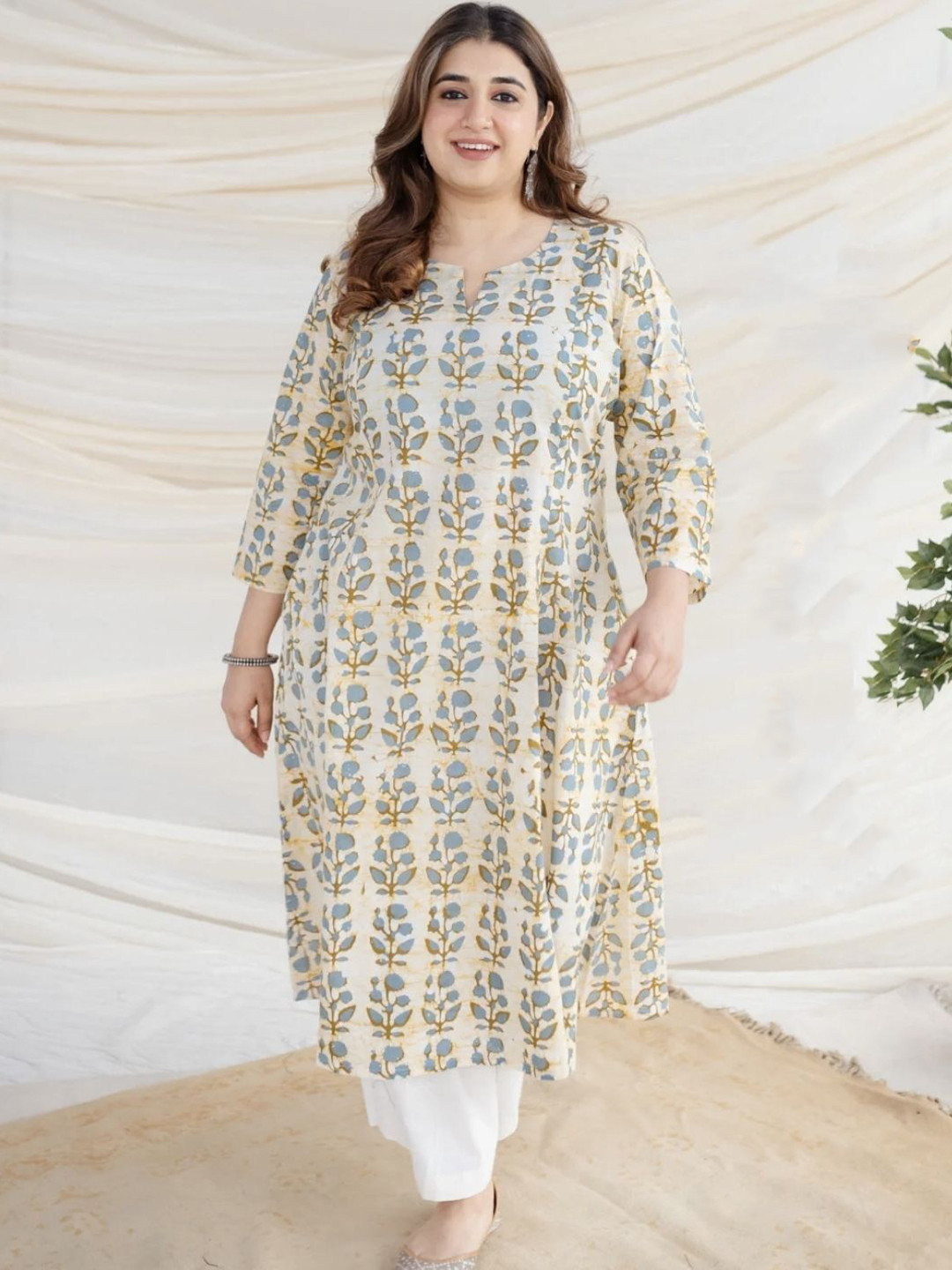 THE INDIAN ETHNIC CO White Ajrakh Cotton Kali Kurta