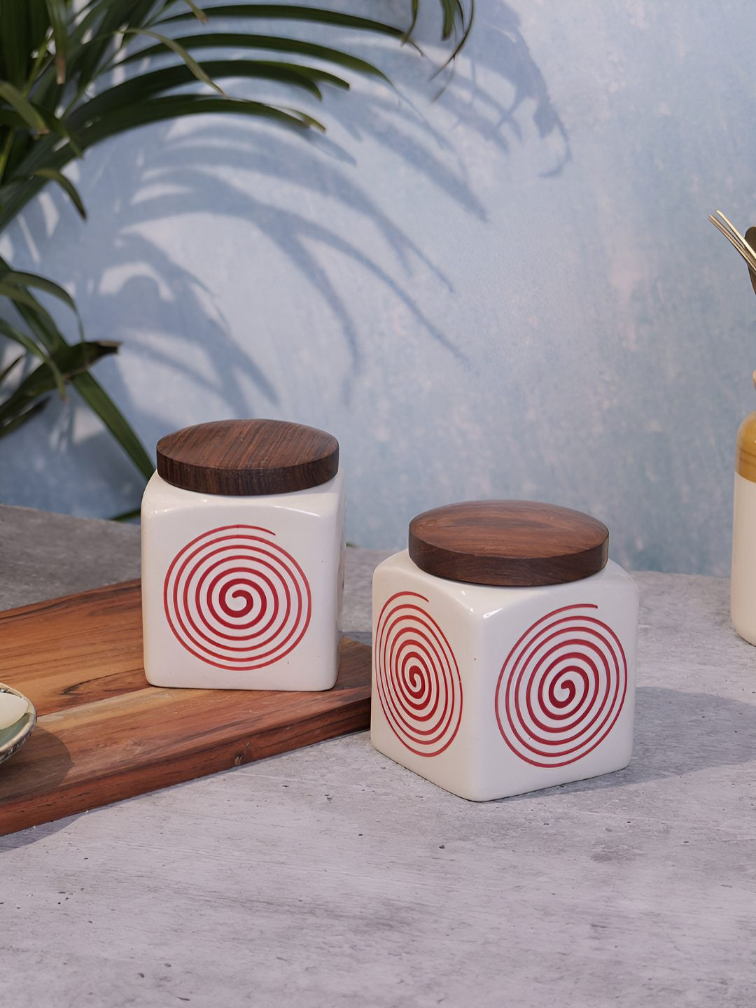 Myntra Elegant Homes Red Spiral Red Typography Ceramic Microwave Safe 2 Piece Clip-On Jar-450ml