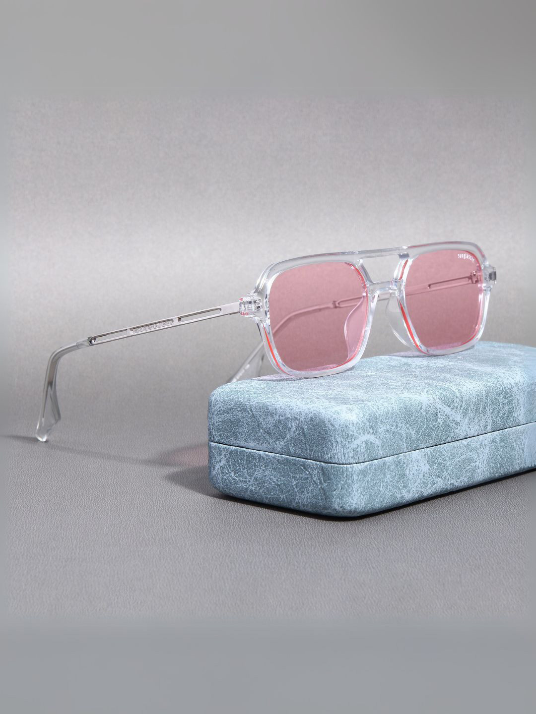 SUNGLASSIC Unisex Clear Pink Rectangle Sunglasses COLTON