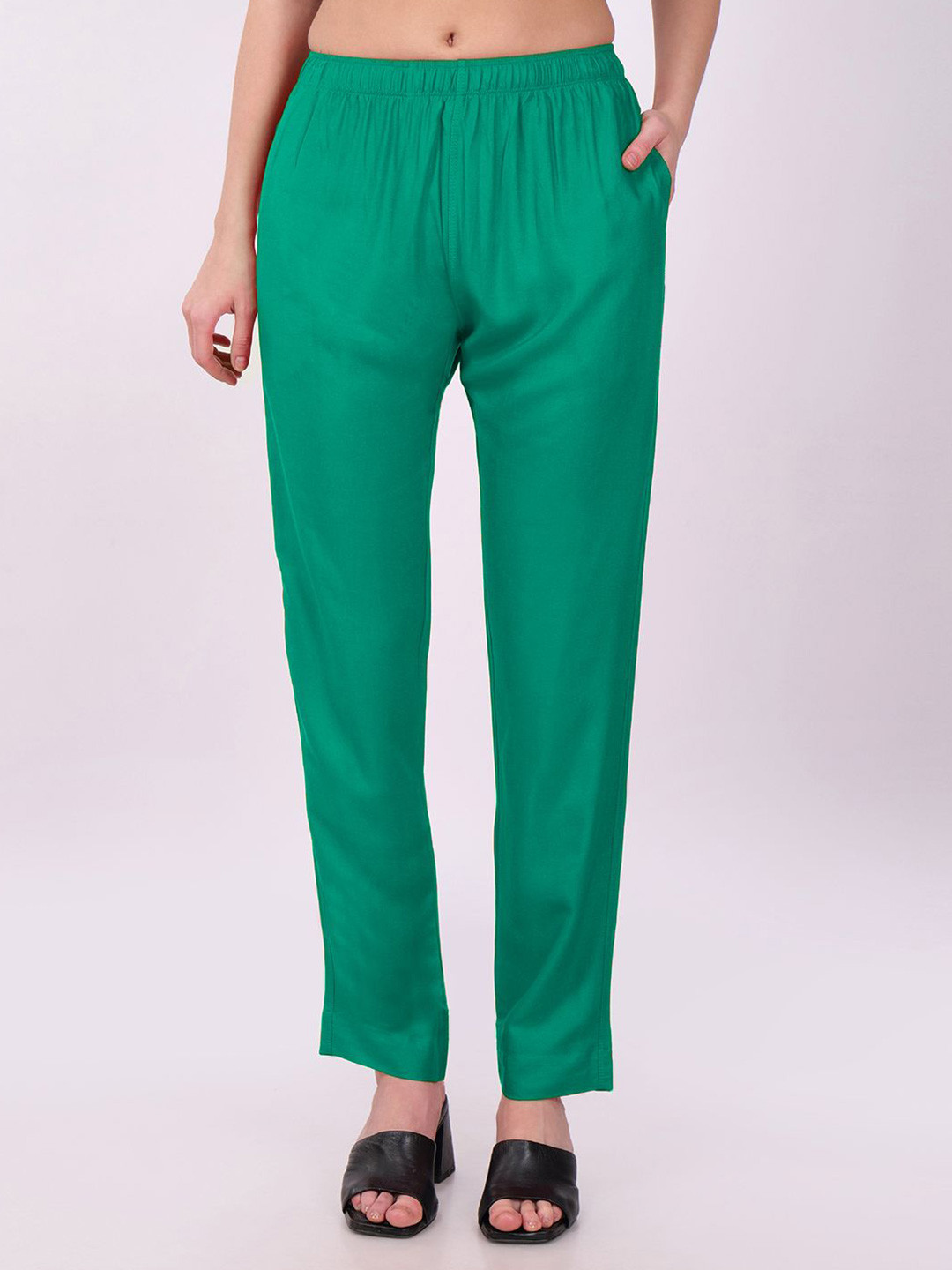 GO GAZAB Women Straight fit Mid Rise Slip-On Palazzos