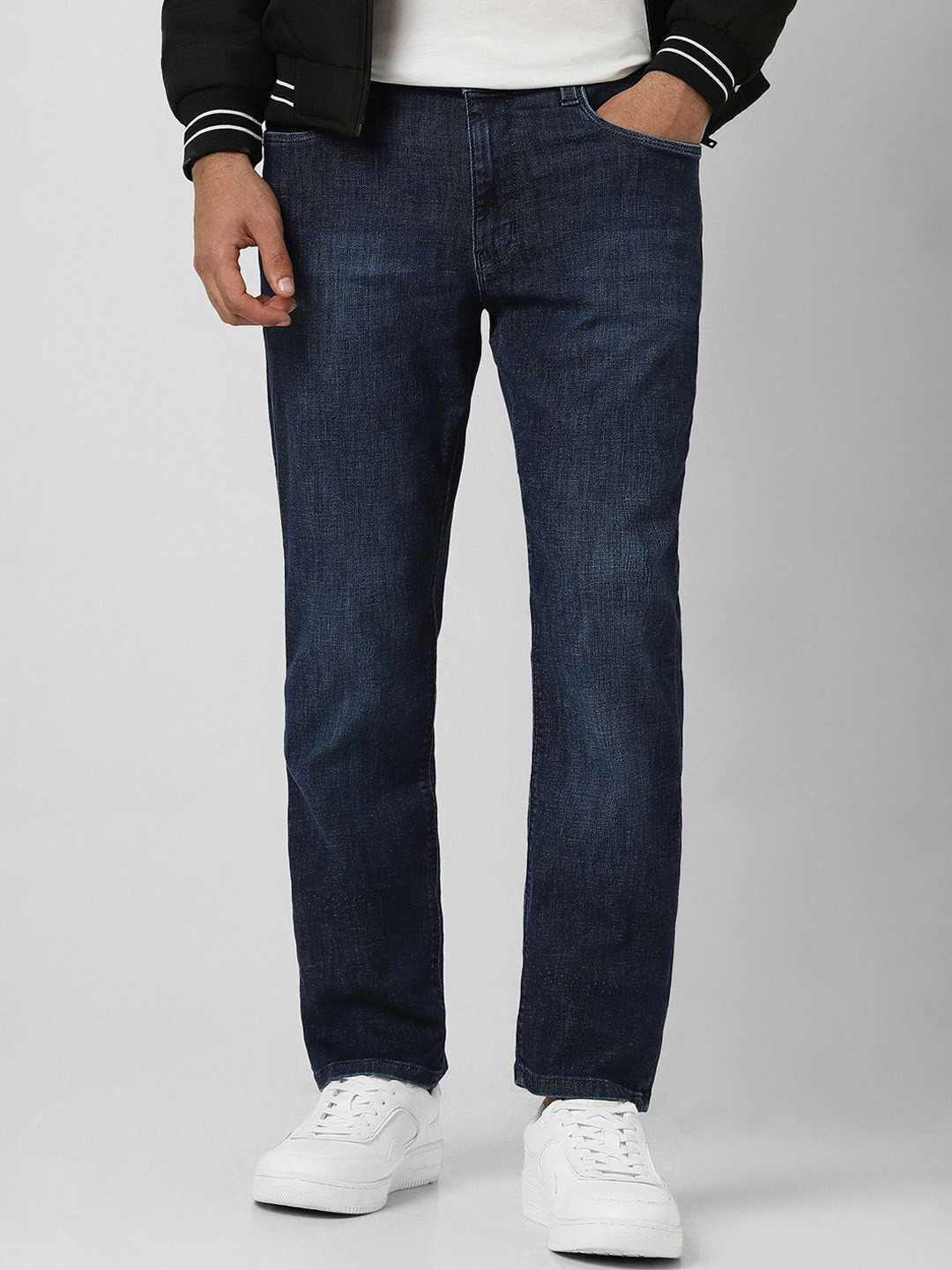 VAN HEUSEN DENIM LABS Men  Regular Fit Light Fade Clean Look Non Stretchable Jeans