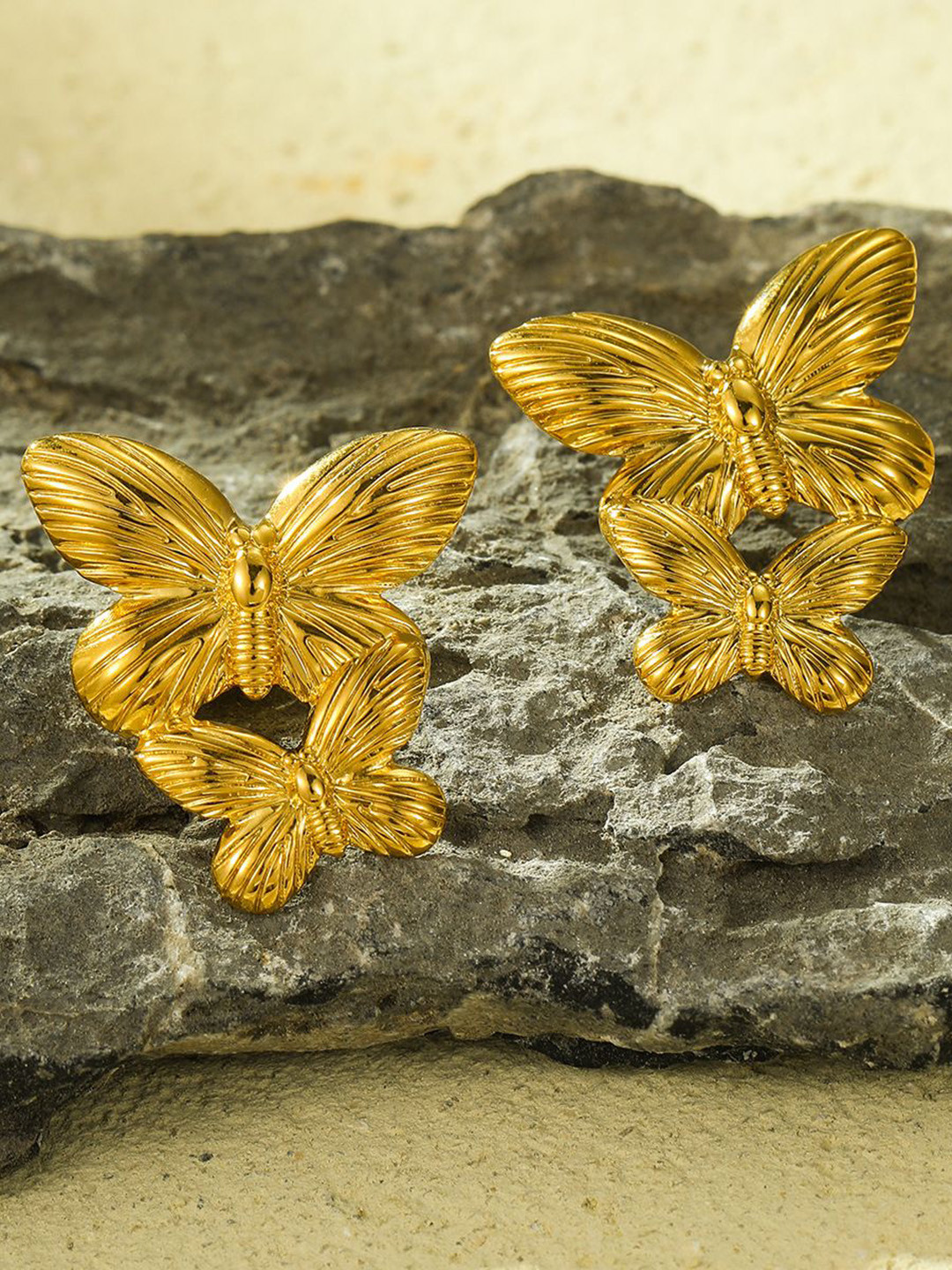 DressBerry Stainless Steel Gold-Plated Anti Tarnish Animal Shaped Studs