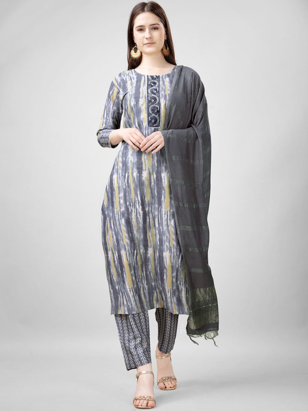 ARADHNA FASHION Shibori Dyed Thread Work Straight Kurta With Trousers And Dupatta