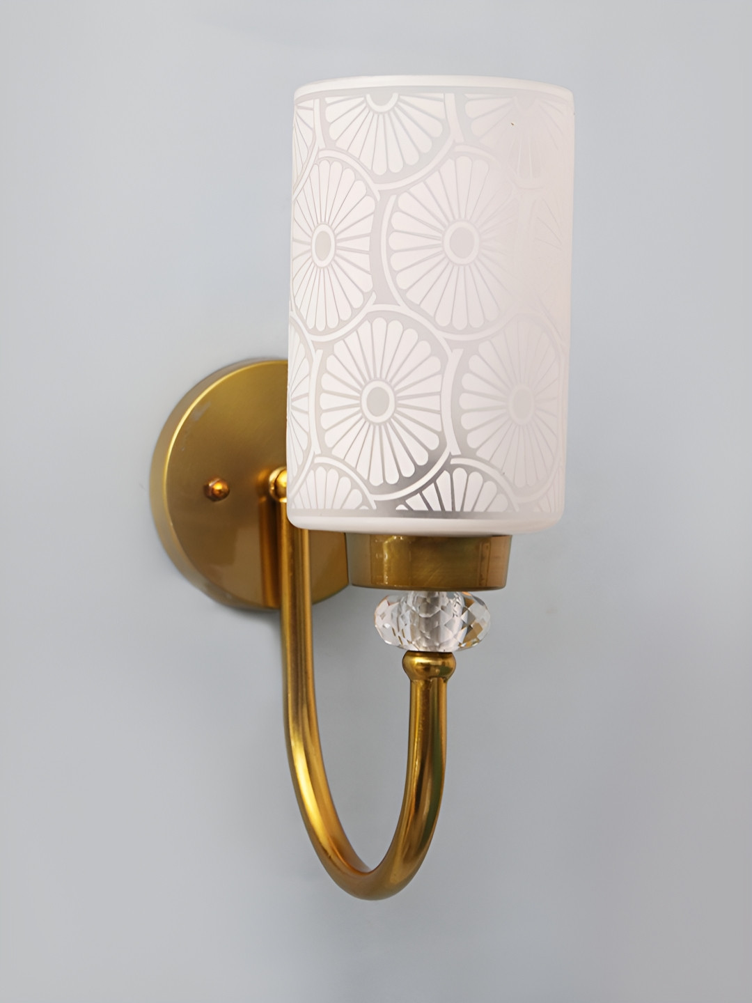SHREE KALA HOME DECOR Elegant Gold-Toned & White Floral Printed Cylinder Shaped Wall Lamp