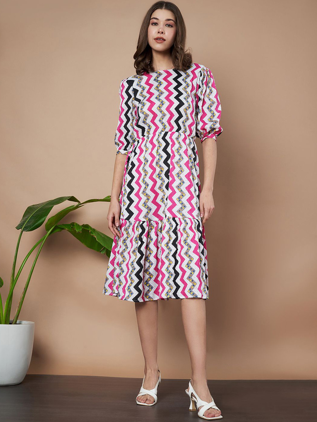 Istyle Can Women Pink Chevron Print Fit & Flare Dress