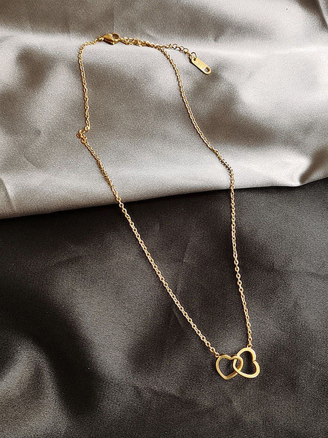 BEYTER Stainless Steel Interlocked Heart Pendant With Chain