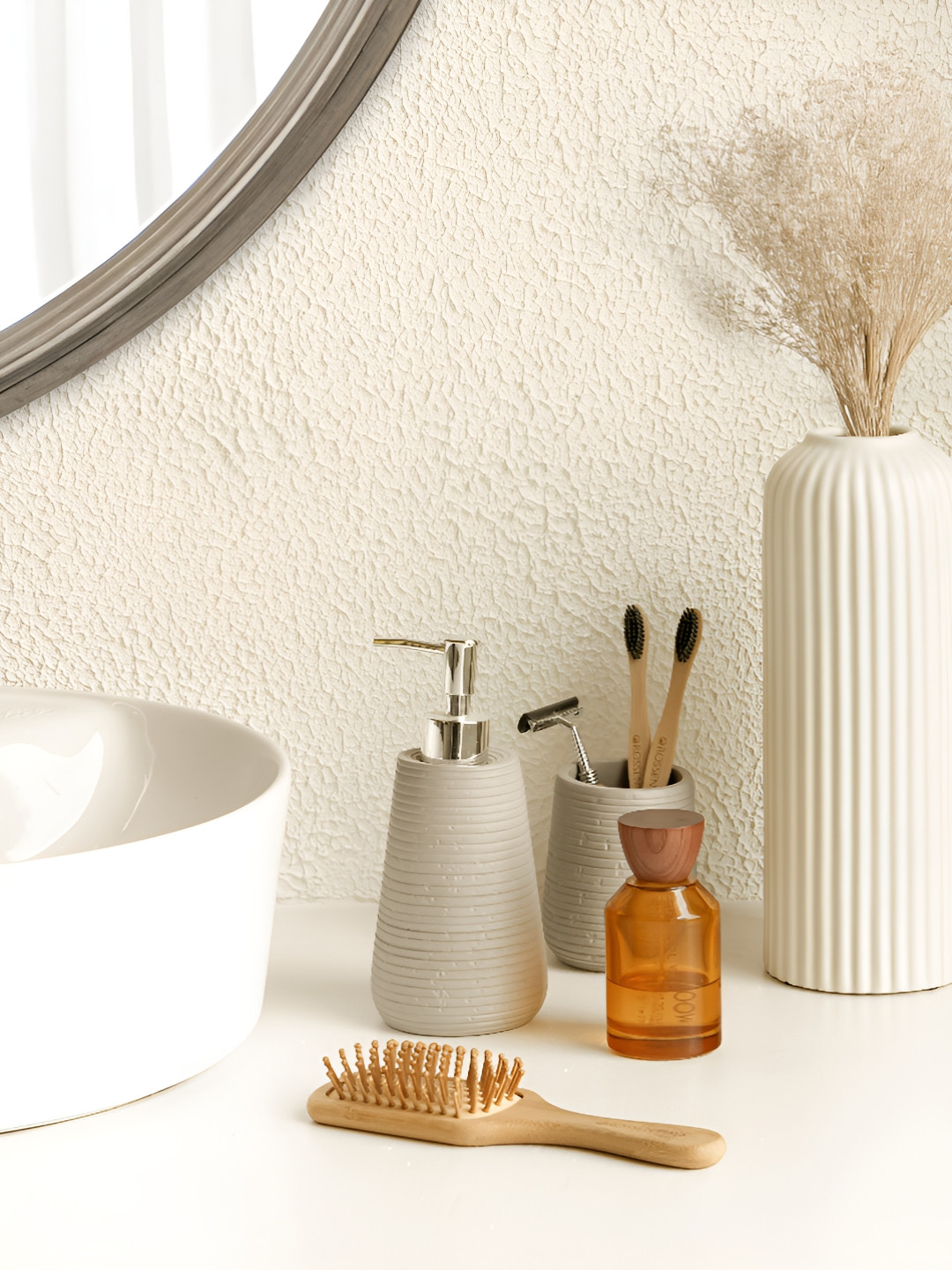 Claymistry Off-White 2 Pieces Fluted Ceramic Flower Vase