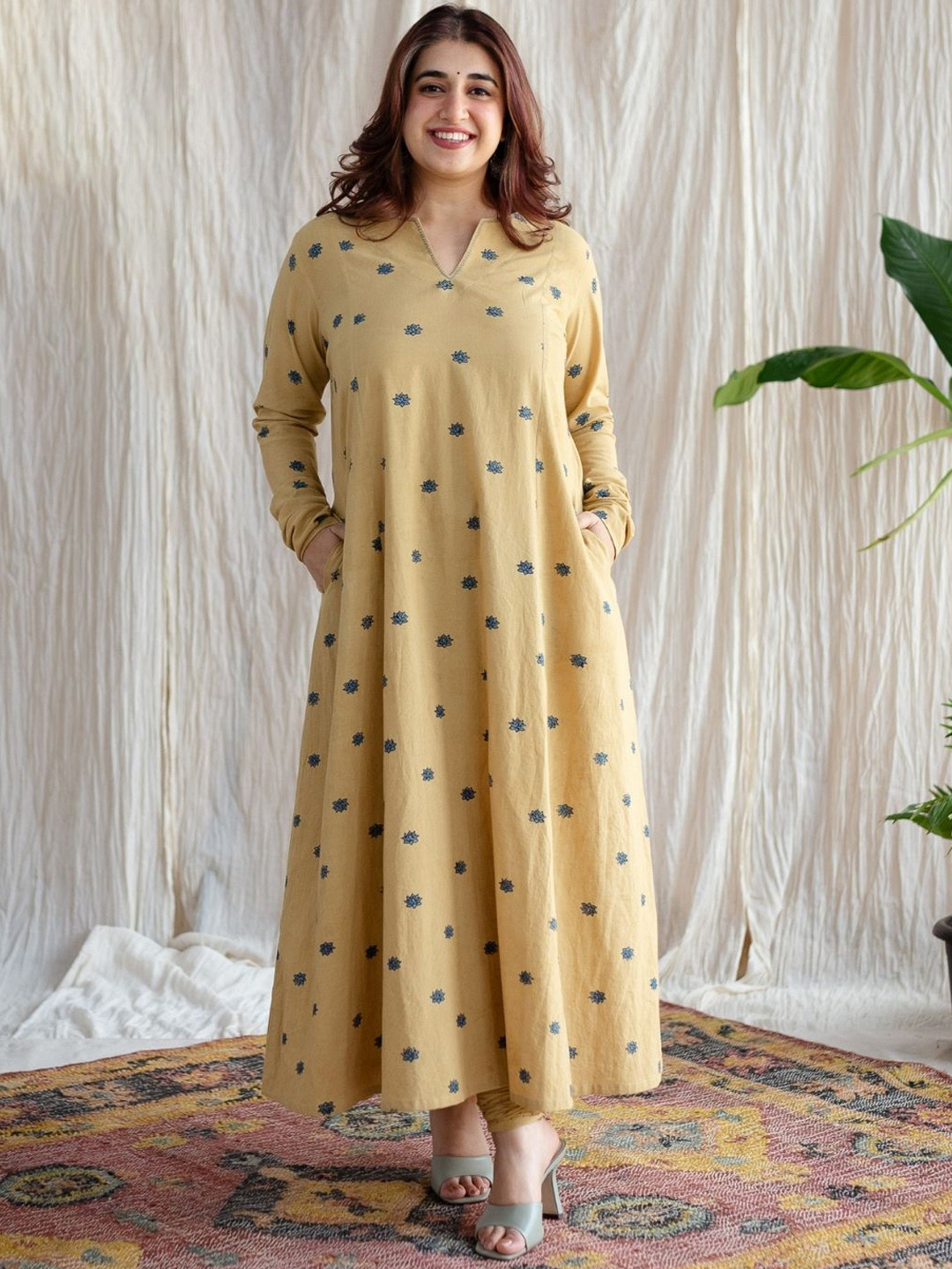 THE INDIAN ETHNIC CO Yellow Ajrakh Cotton Embroidered Kurta