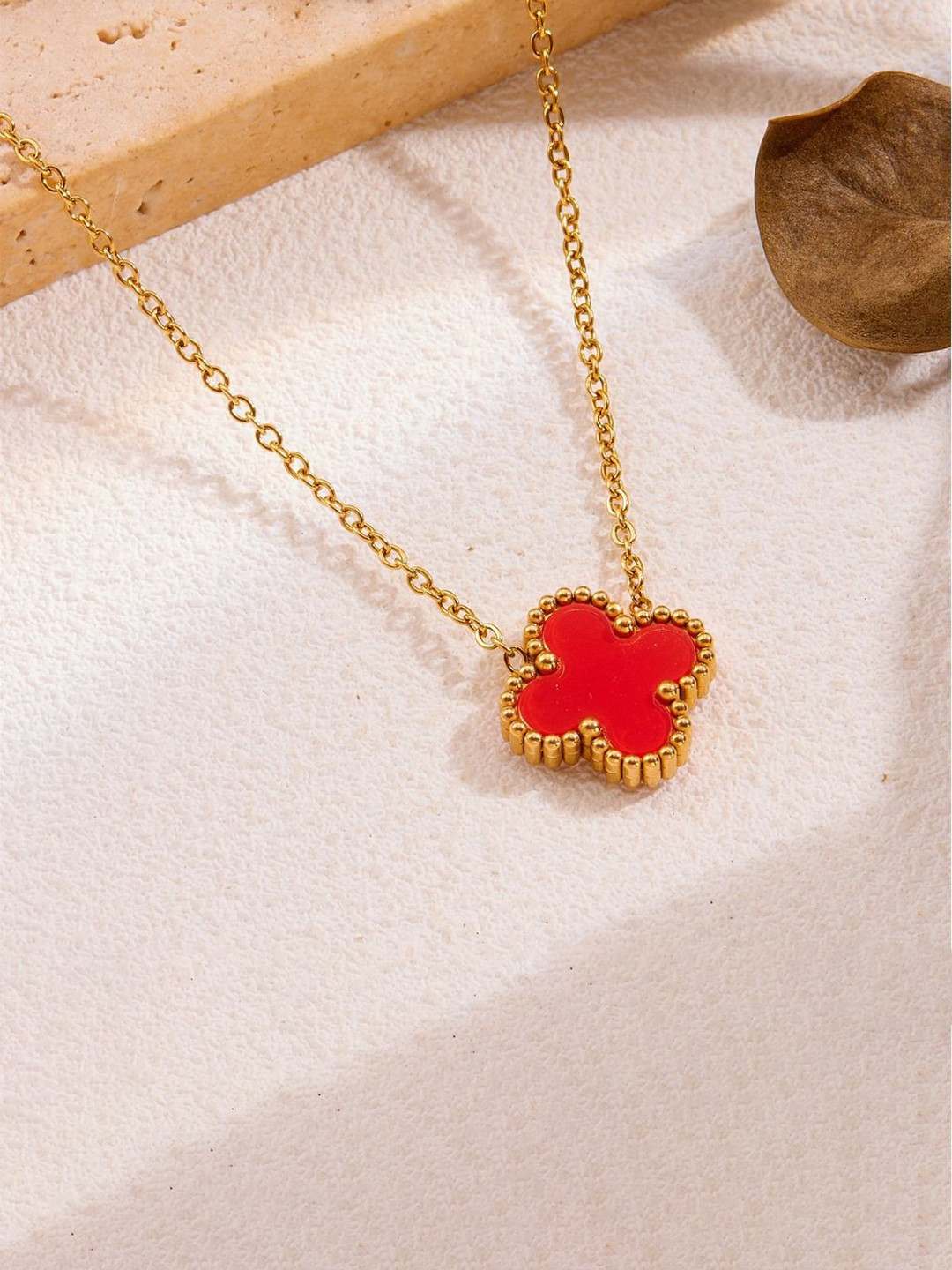 MEENAZ Stainless Steel Gold-Plated Artificial Stones Studded Minimal Clover Chain