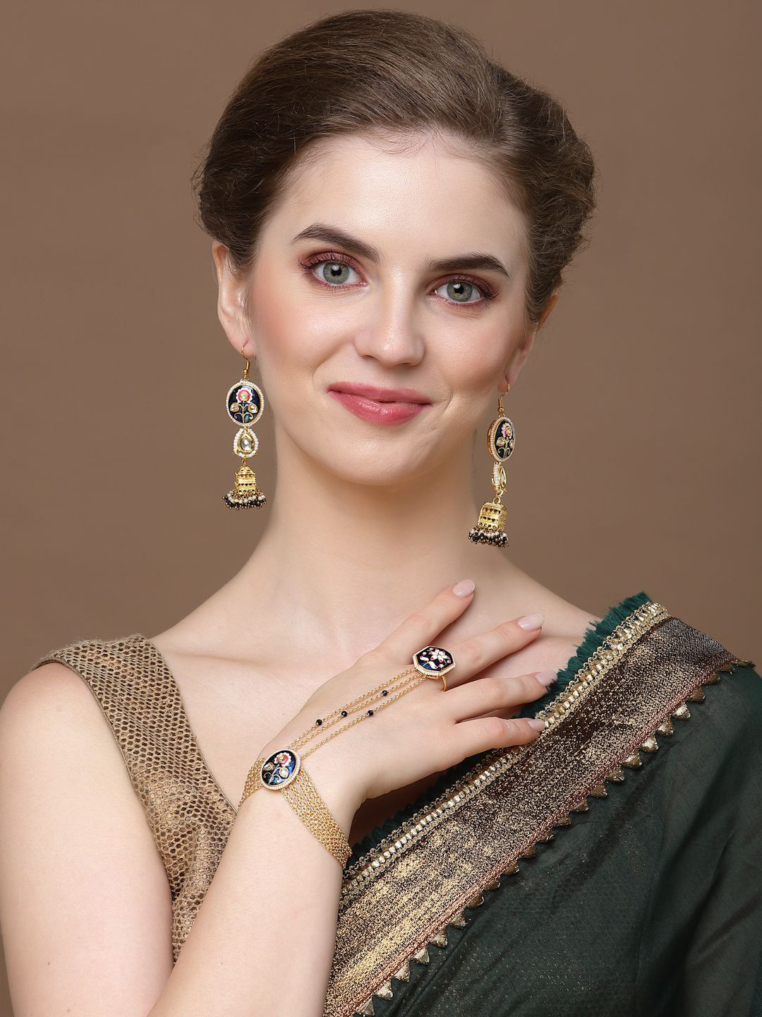 DUGRISTYLE Neel Bagh Gold-Plated Kundan Studded Hath Phool Link Bracelet