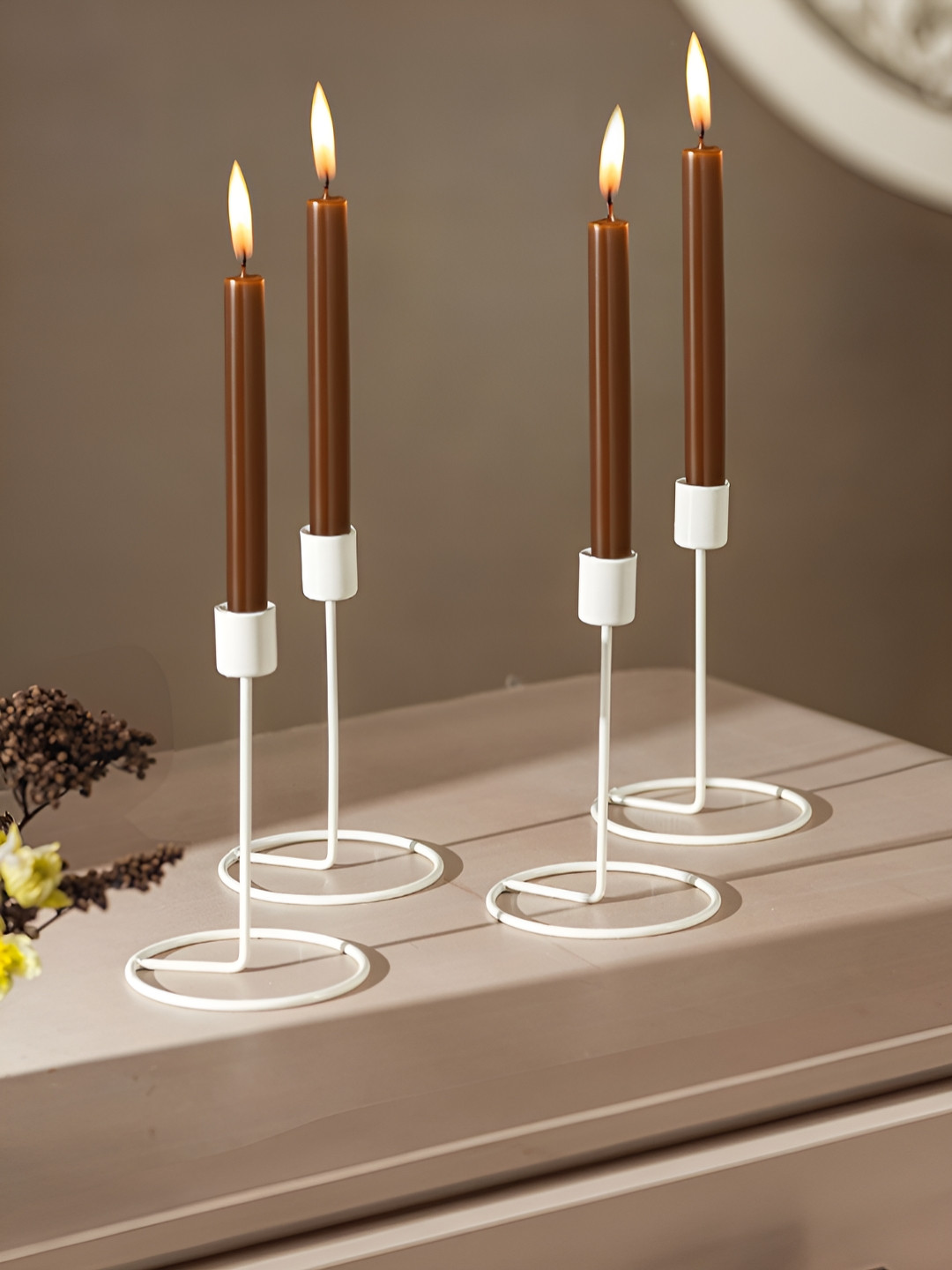 Homspurts Glimmer Grove White 4 Pieces Metal Candle Holders