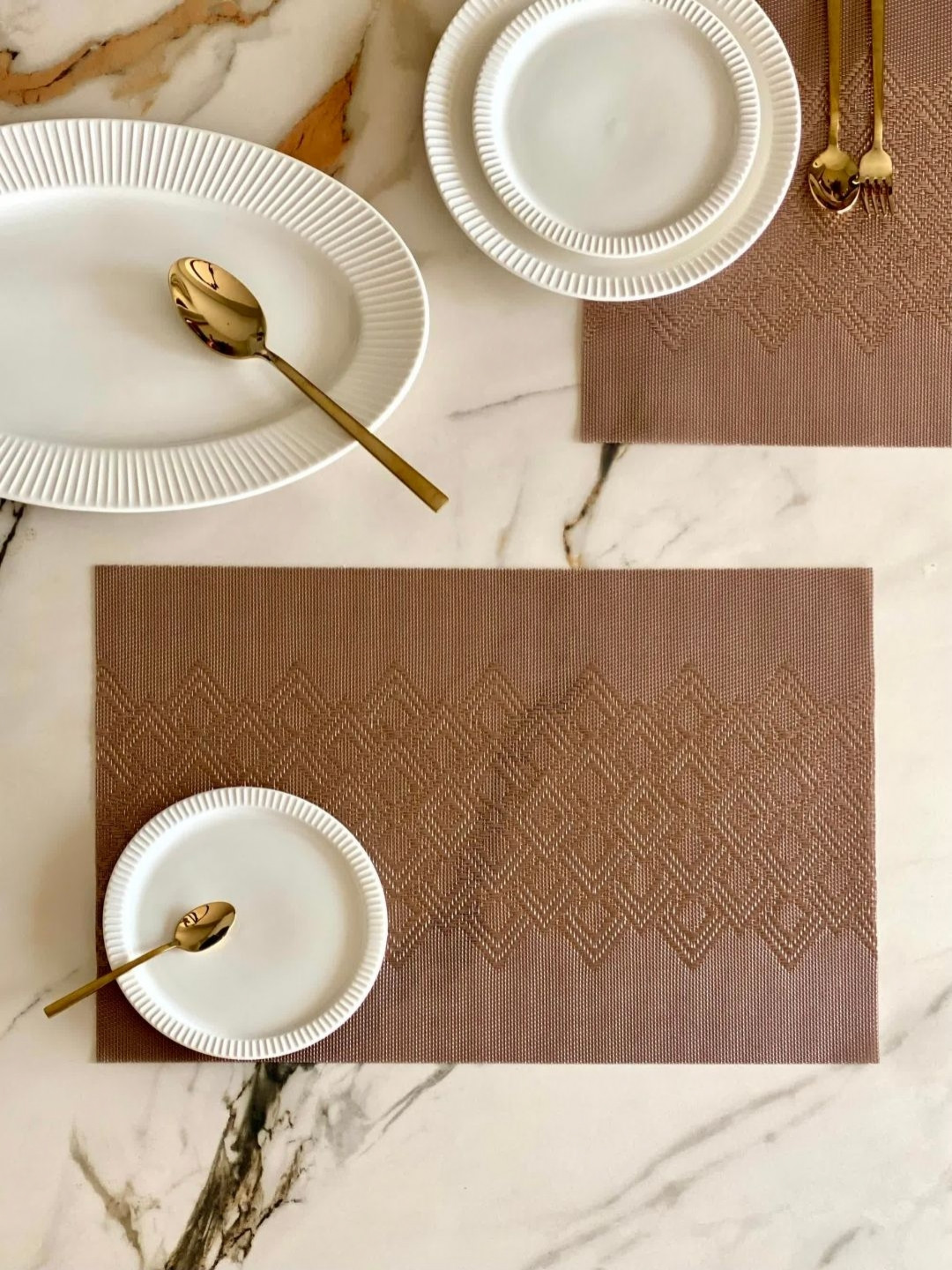 Mason Home Auburn Set of 6 Brown Textured Table Placemats