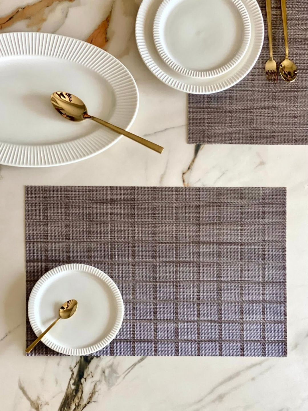 Mason Home Alluring Set of 6 Grey Textured Table Placemats