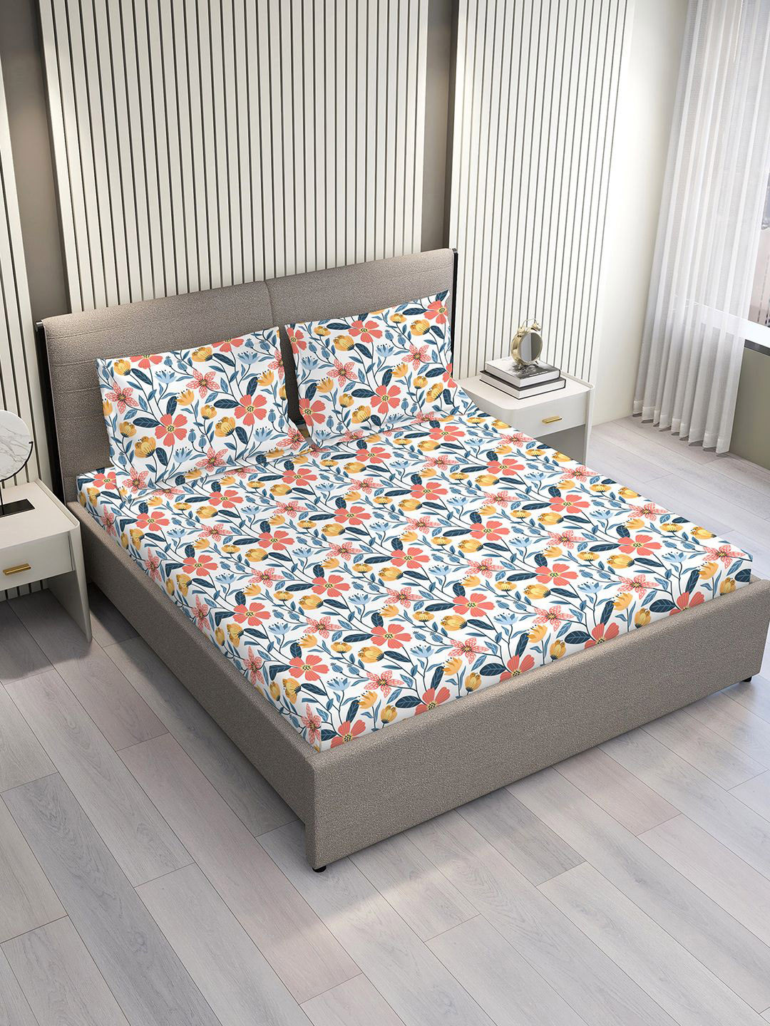 Layers White & Blue Floral Printed Microfiber King Bedsheet Set 2.74 m x 2.74 m