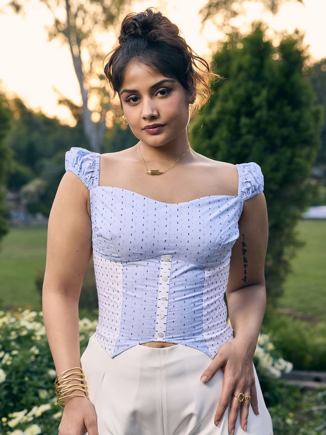 Lea Clothing Co. Women Sherry Blue and White Colorblock Crop Top