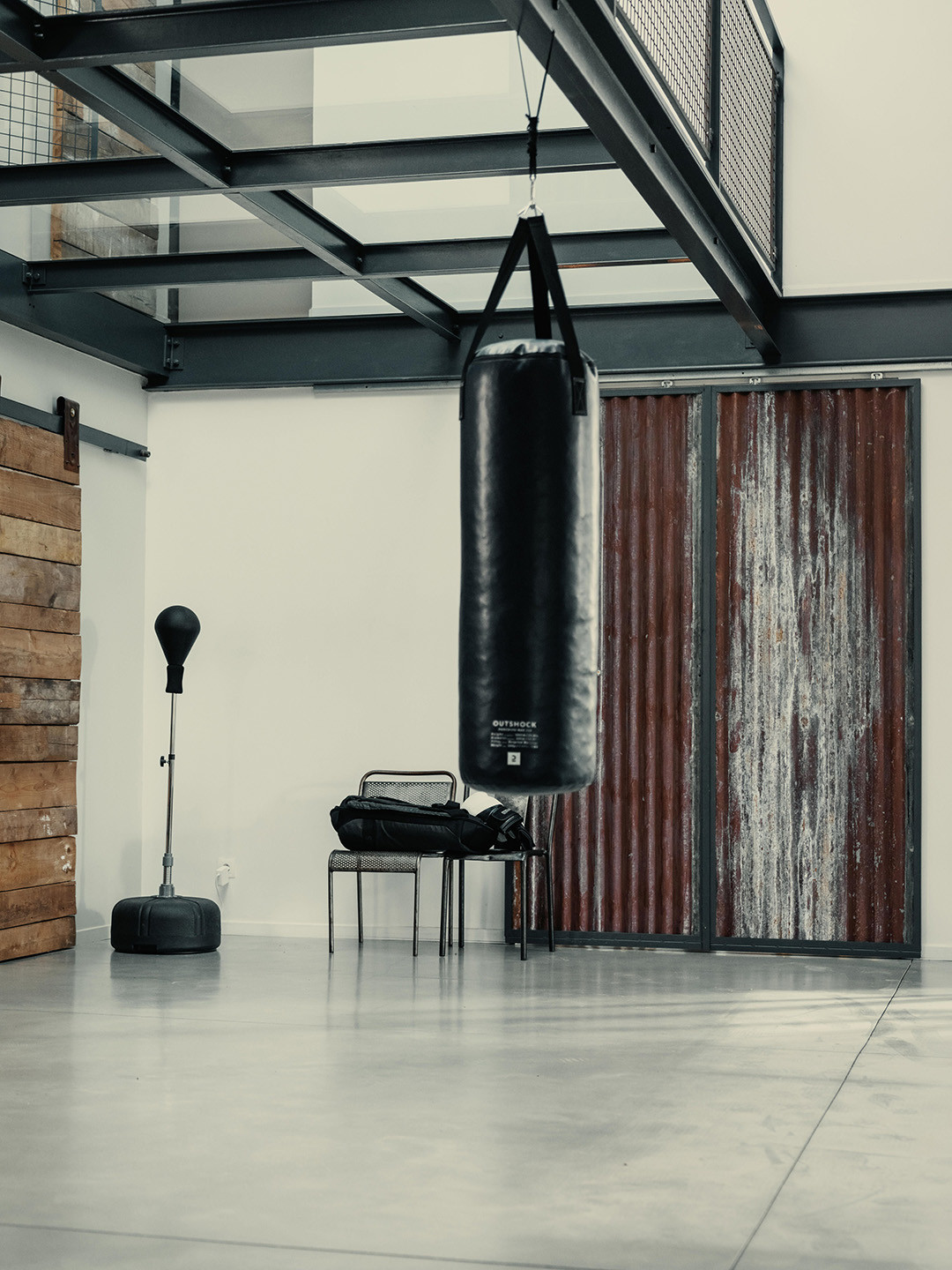Decathlon OUTSHOCK - Adult Punching Bag