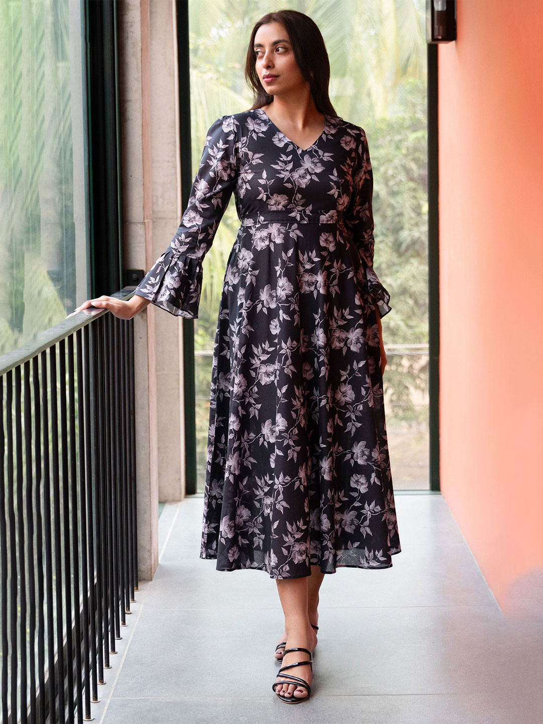 GULABOSITABO Women Floral Printed V-Neck Bell Sleeve Fit & Flare Maxi Dress with Belt