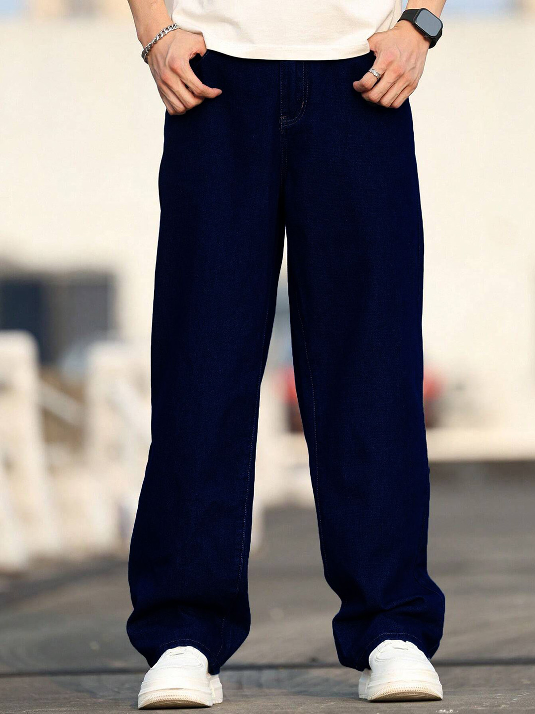 Xee Men Baggy Fit Stretchable Mid-Rise Jeans